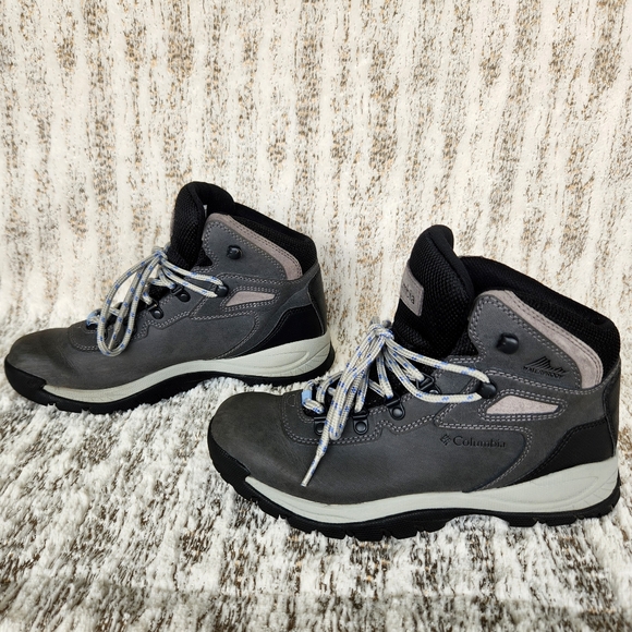 Columbia "Newton Ridge Plus Waterproof" Hiking Boot Grey | Women's Size 9.5 Wide - Picture 7 of 16